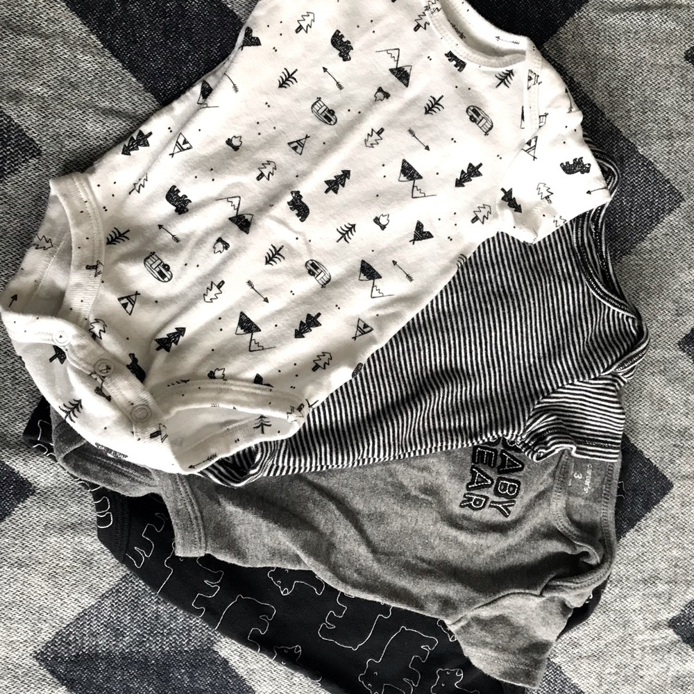 Carter’s 3month 4 pack neutral onesie pack